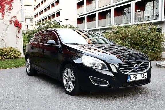 Volvo V60 2011 photo 2