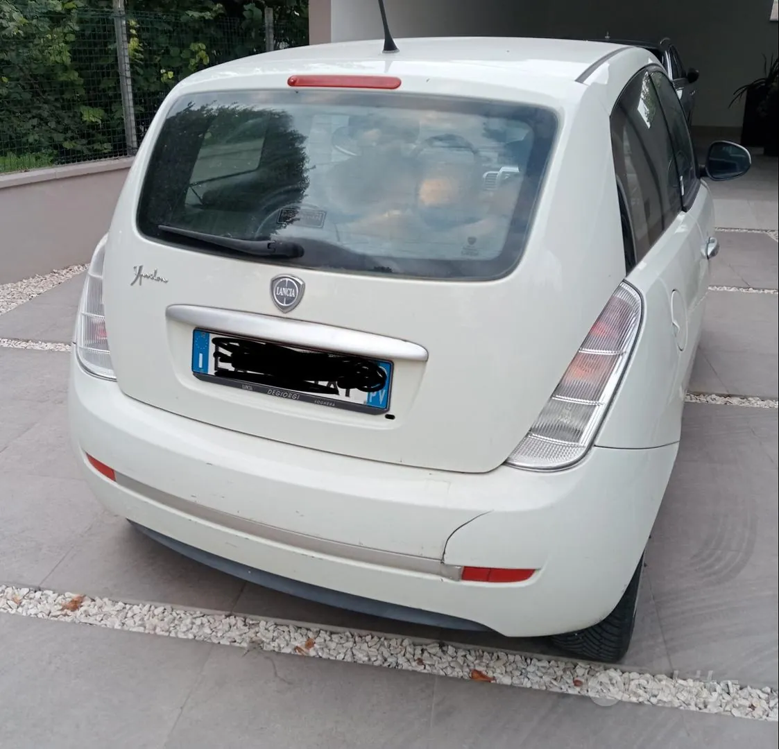 Lancia Ypsilon 2010 photo 3