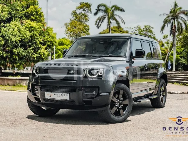 Land Rover Defender 2025 photo 4