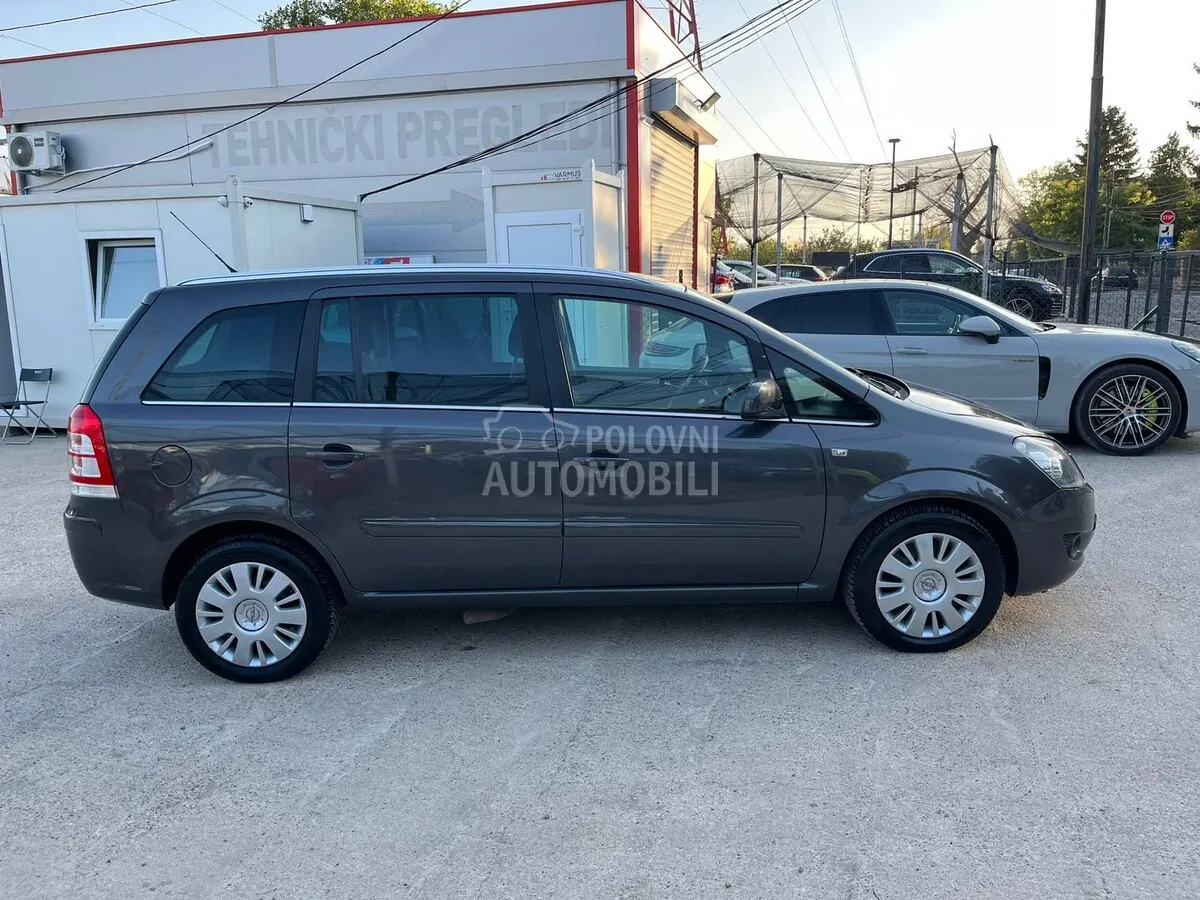 Opel Zafira 2012 photo 4