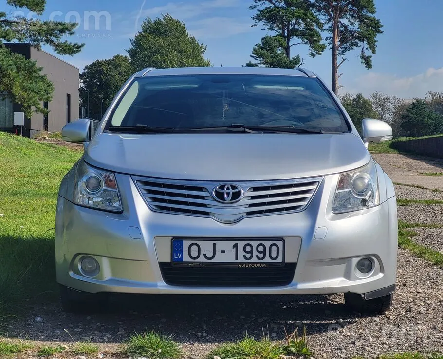 Toyota Avensis 2009 photo 2