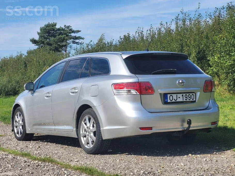 Toyota Avensis 2009 photo 5