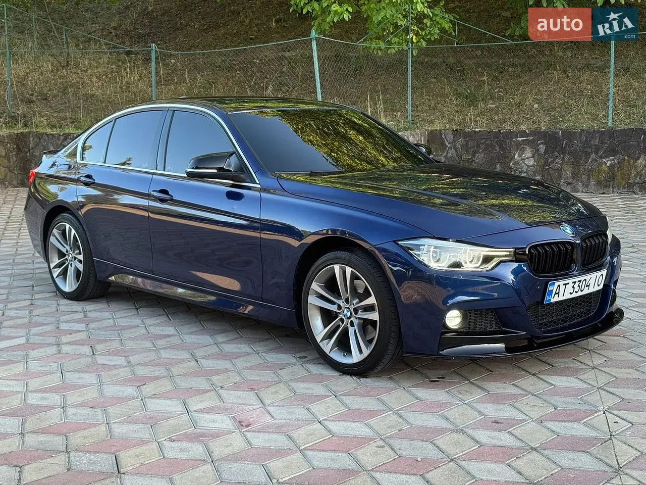 BMW 3 Series 2016 photo 4