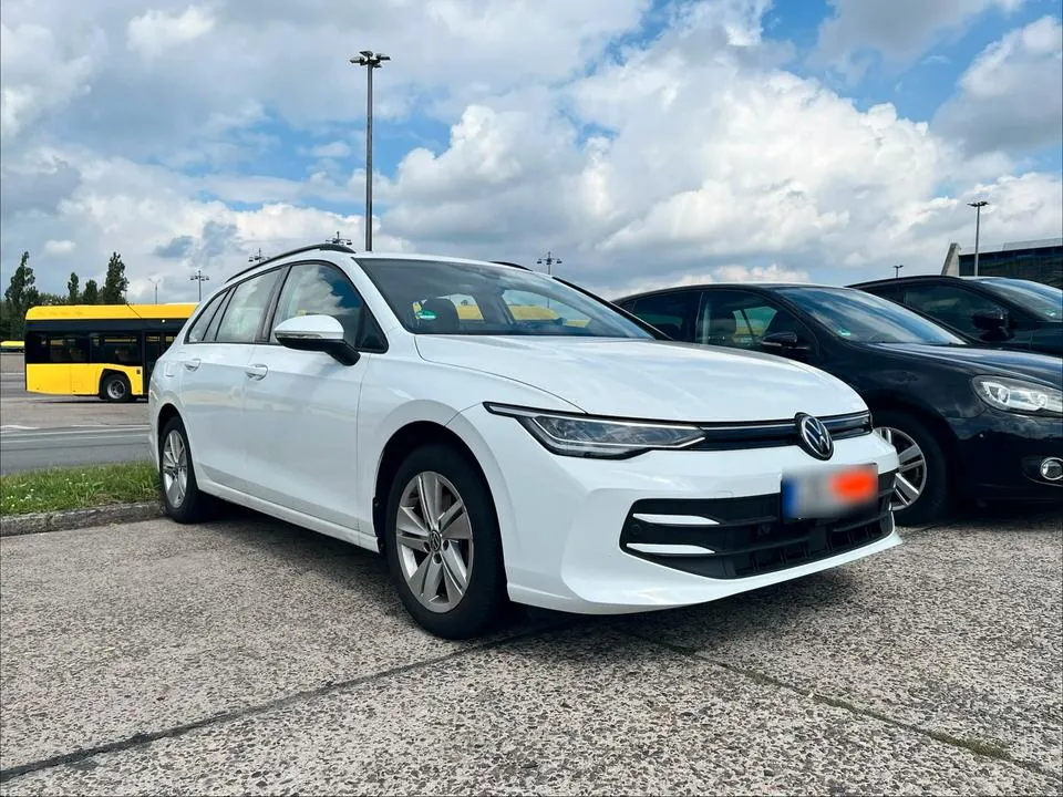Volkswagen Golf 8 Variant