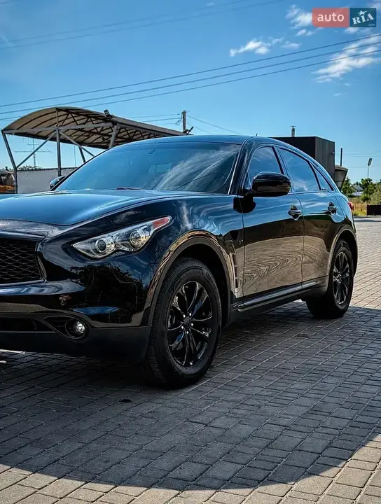 Infiniti Qx70 2017 photo 3