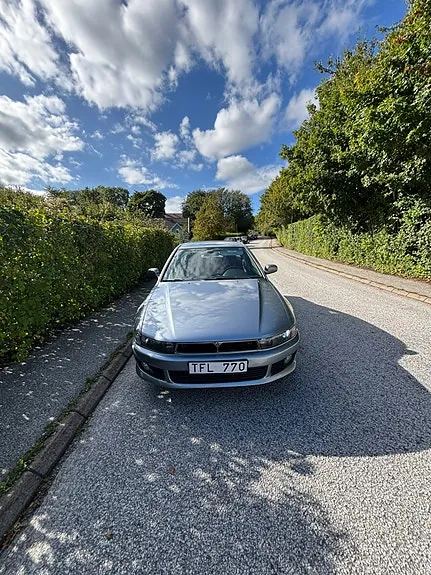 Mitsubishi Galant