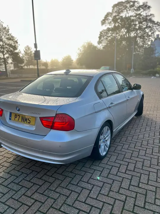 BMW 3 Series 2009 photo 5