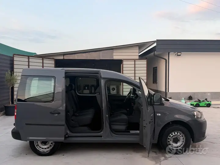 Volkswagen Caddy 2015 photo 5