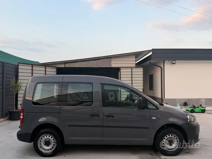 Volkswagen Caddy 2015 photo 4