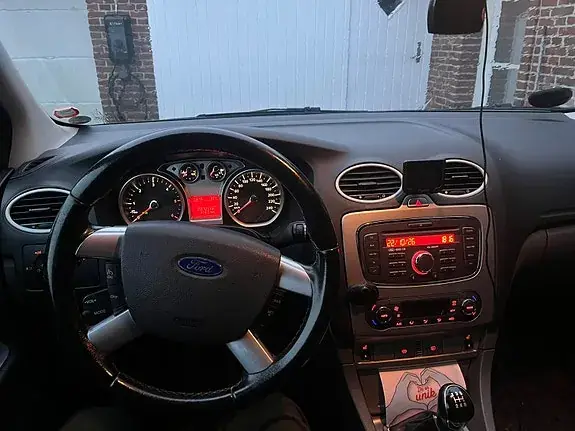 Ford Focus 2010 photo 5