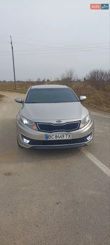 Kia Optima 2013 photo 2