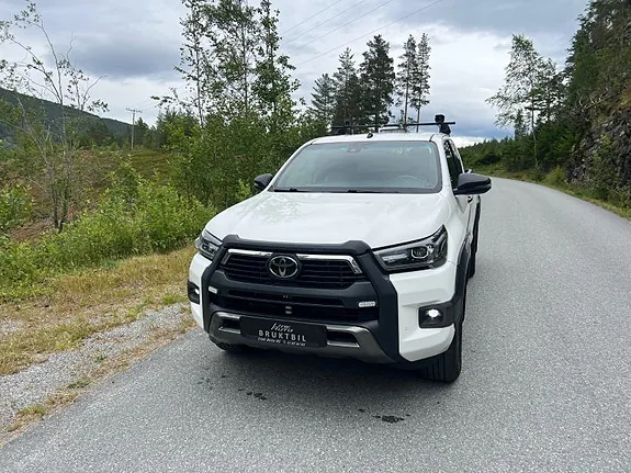 Toyota Hilux 2021 photo 2