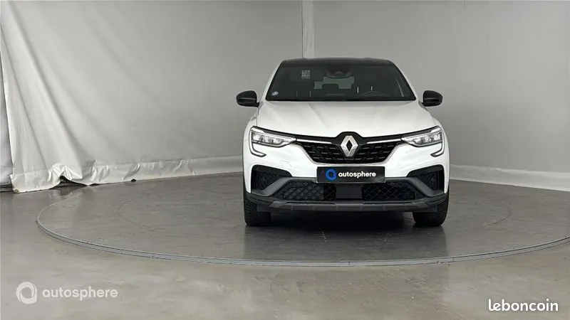 Renault Arkana 2023 photo 2