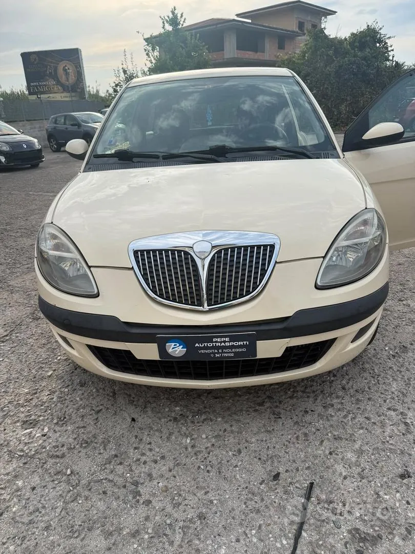 Lancia Ypsilon 2006 photo 2