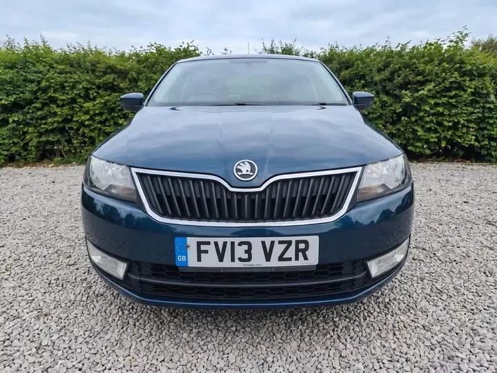 Skoda Rapid 2013 photo 3