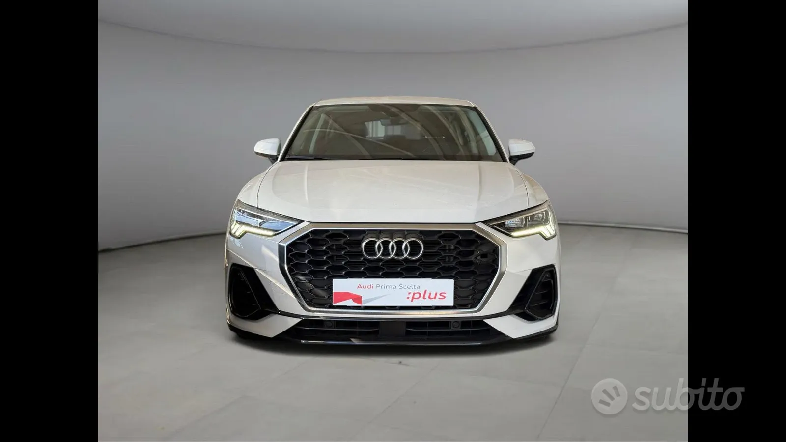 Audi Q3 2022 photo 2