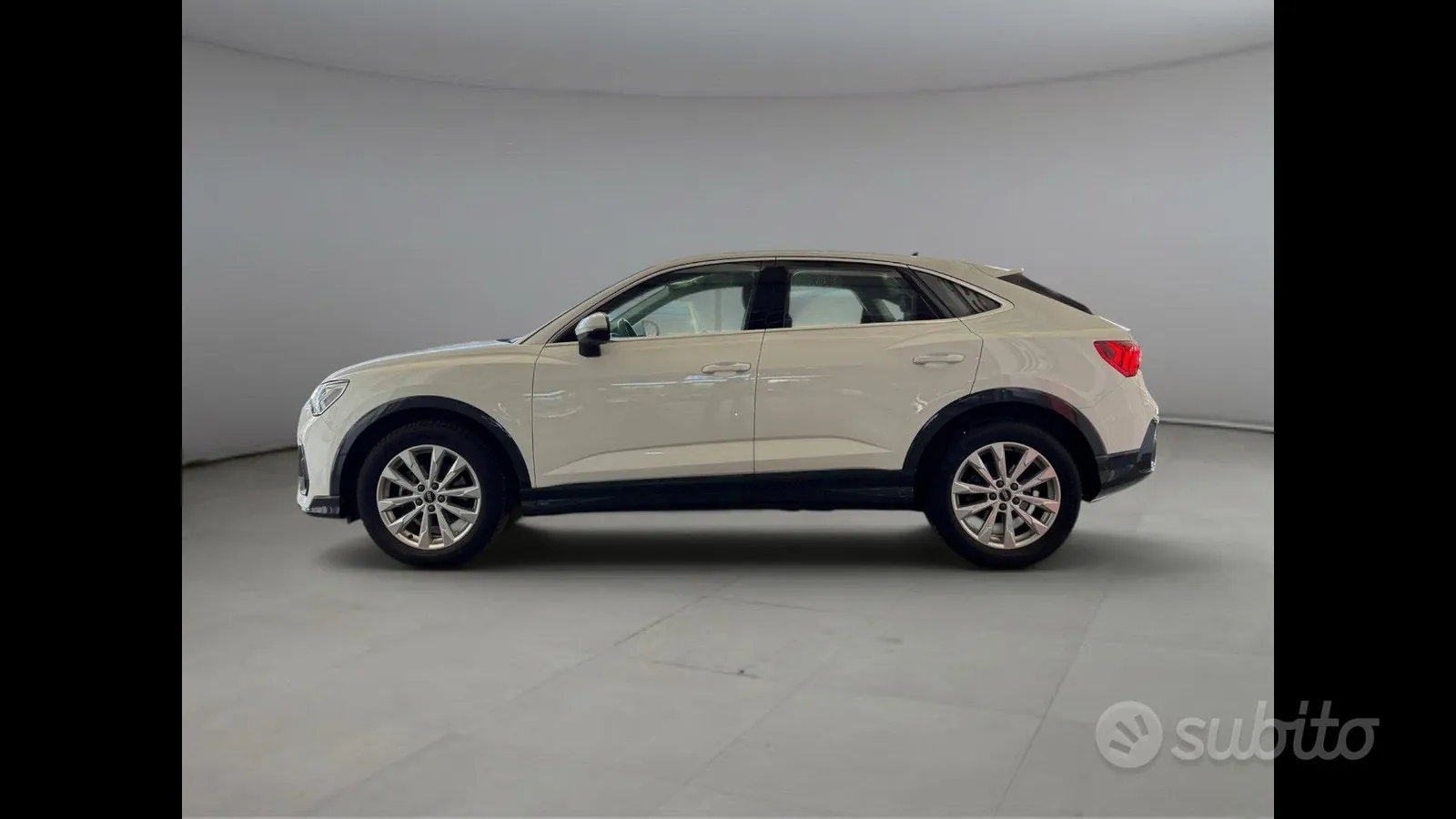 Audi Q3 2022 photo 4