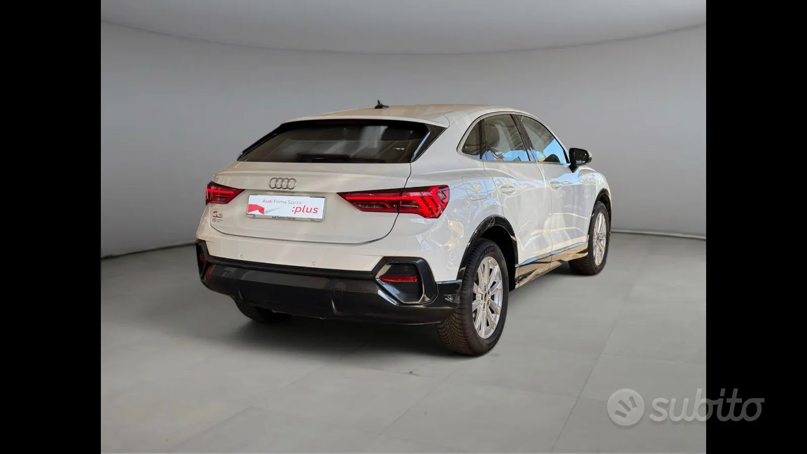 Audi Q3 2022 photo 3