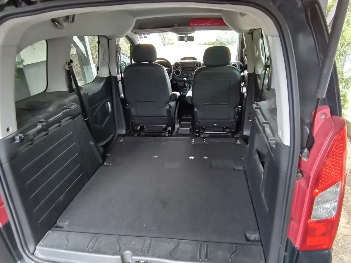 Peugeot Partner 2008 photo 2