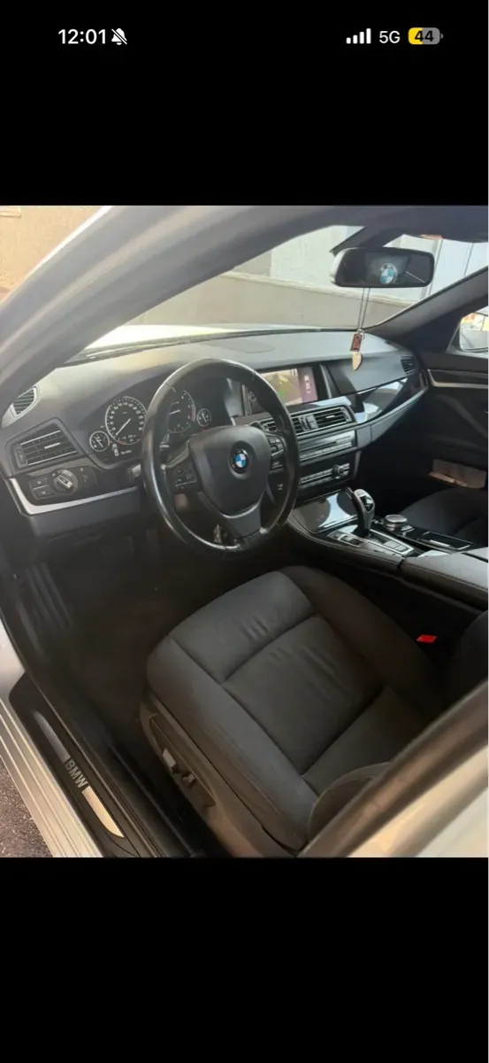 BMW 5 Series 2016 photo 3