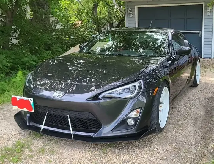 Scion Fr-S
