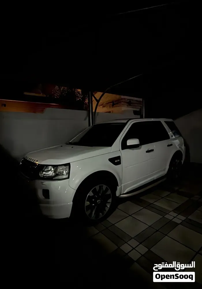 Land Rover Lr2 2014 photo 4