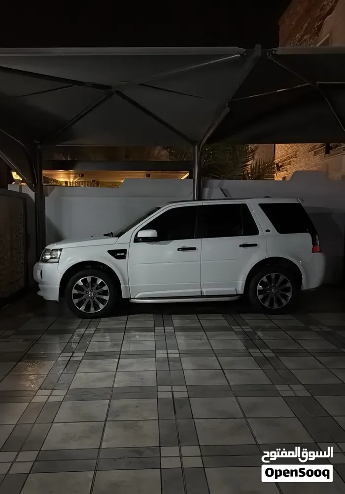 Land Rover Lr2 2014 photo 3