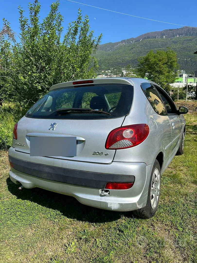 Peugeot 206 2010 photo 3