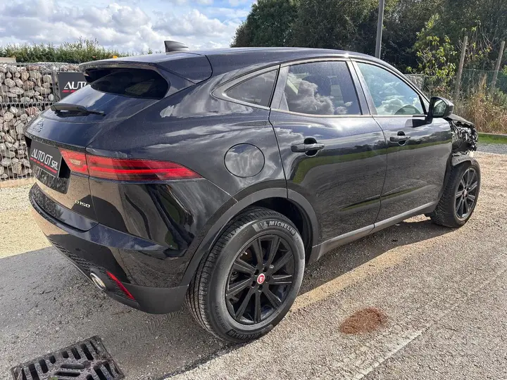 Jaguar E-Pace 2020 photo 5