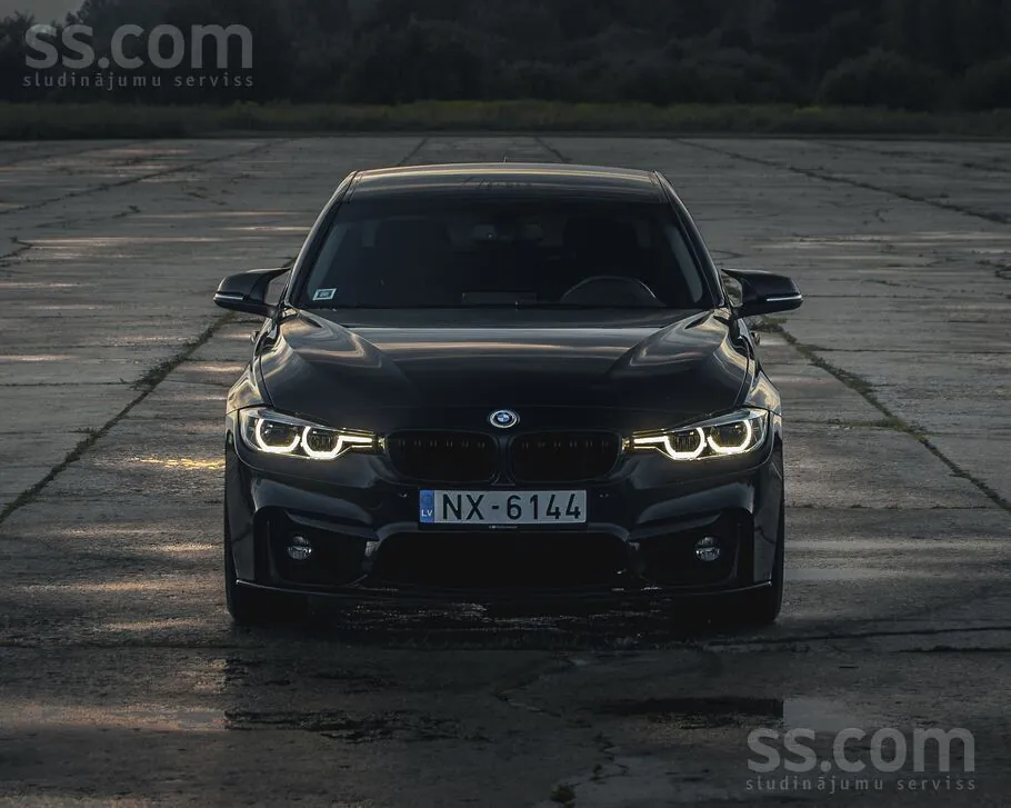 BMW F30 2015 photo 2