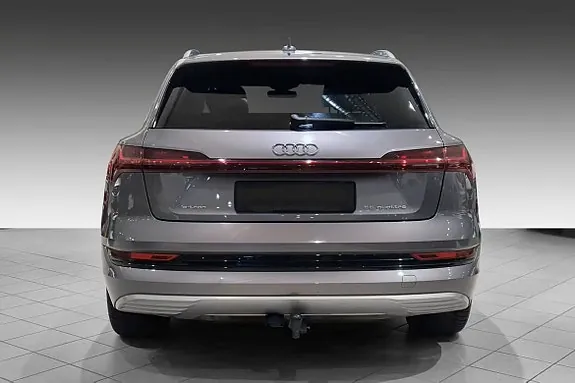 Audi E-Tron 2021 photo 4