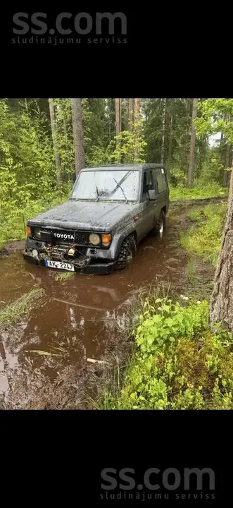 Toyota Land Cruiser 1987 photo 2