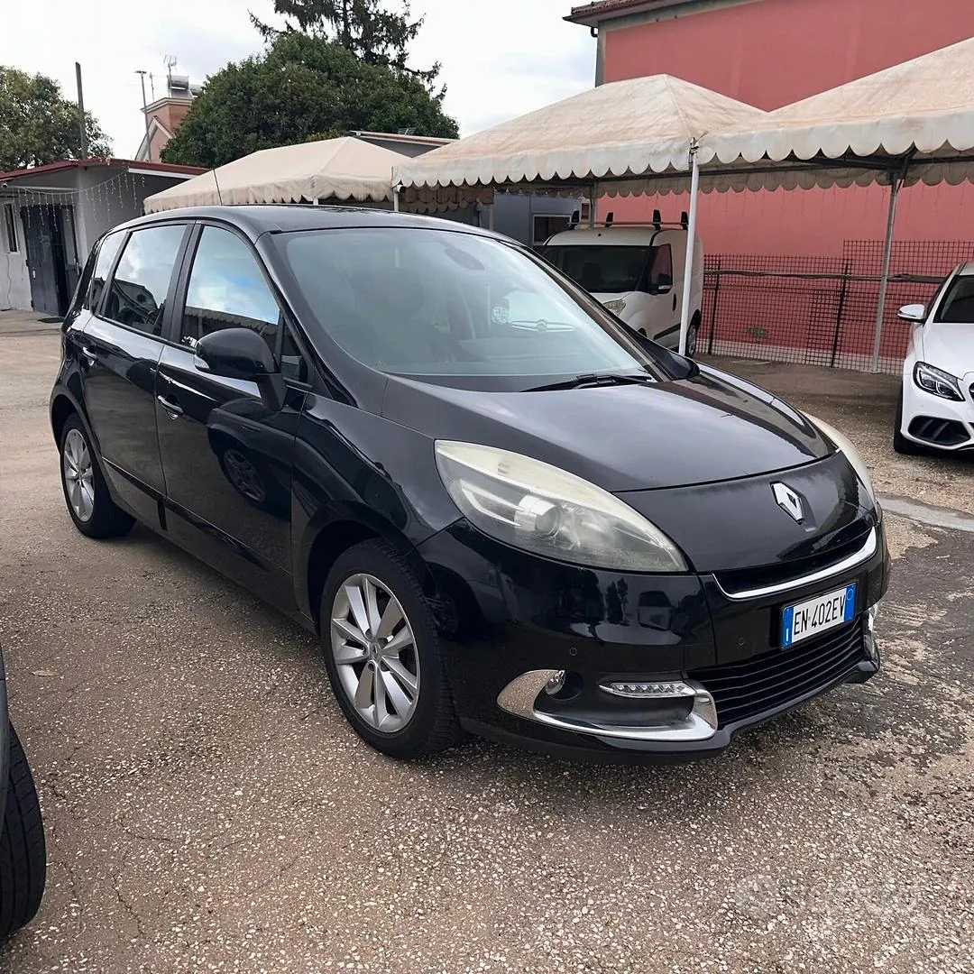 Renault Scenic 2012 photo 3