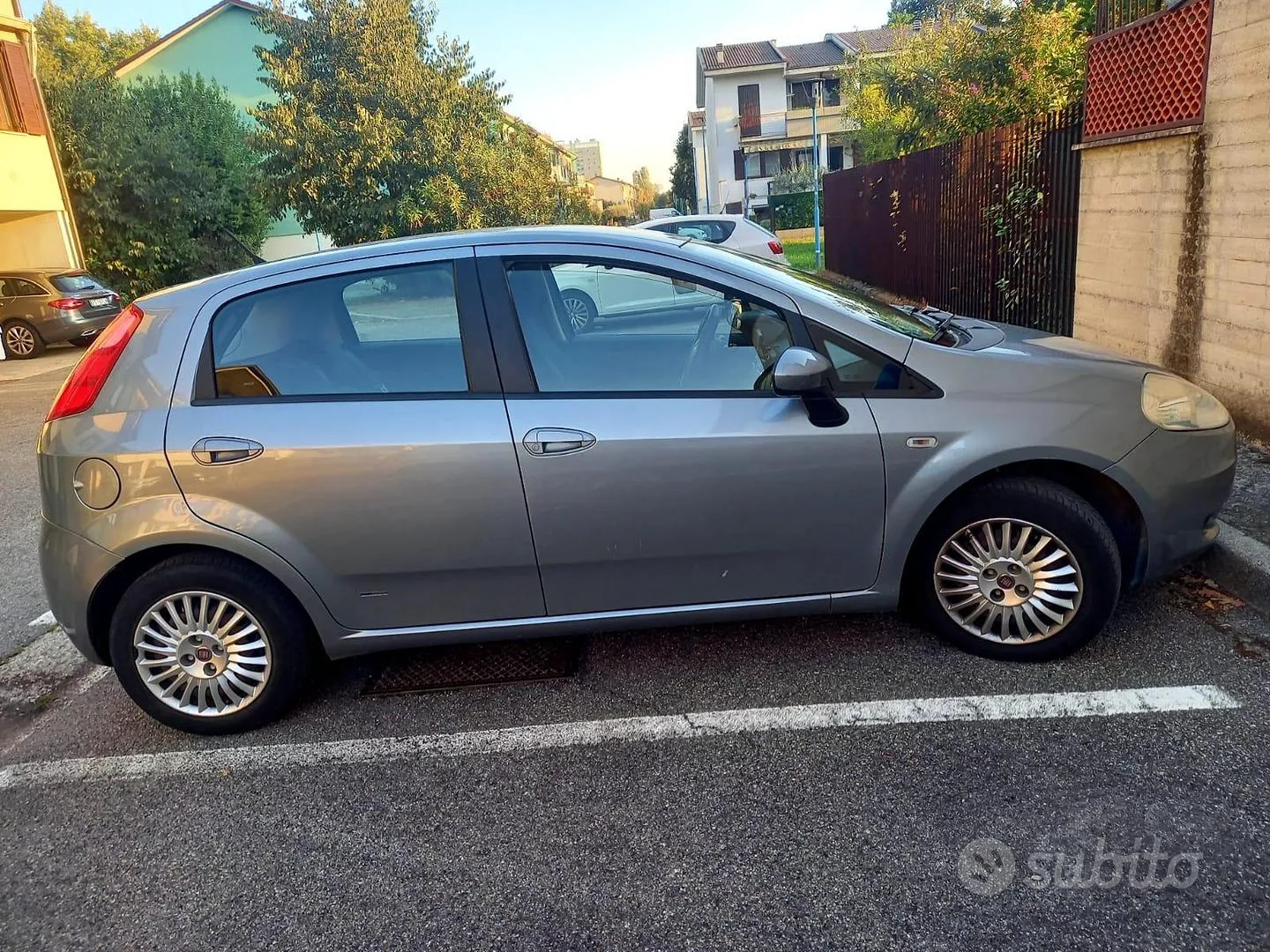 Fiat Grande Punto 2007 photo 3