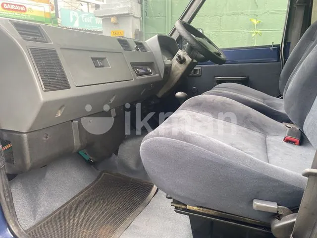 Tata Sumo 2003 photo 3