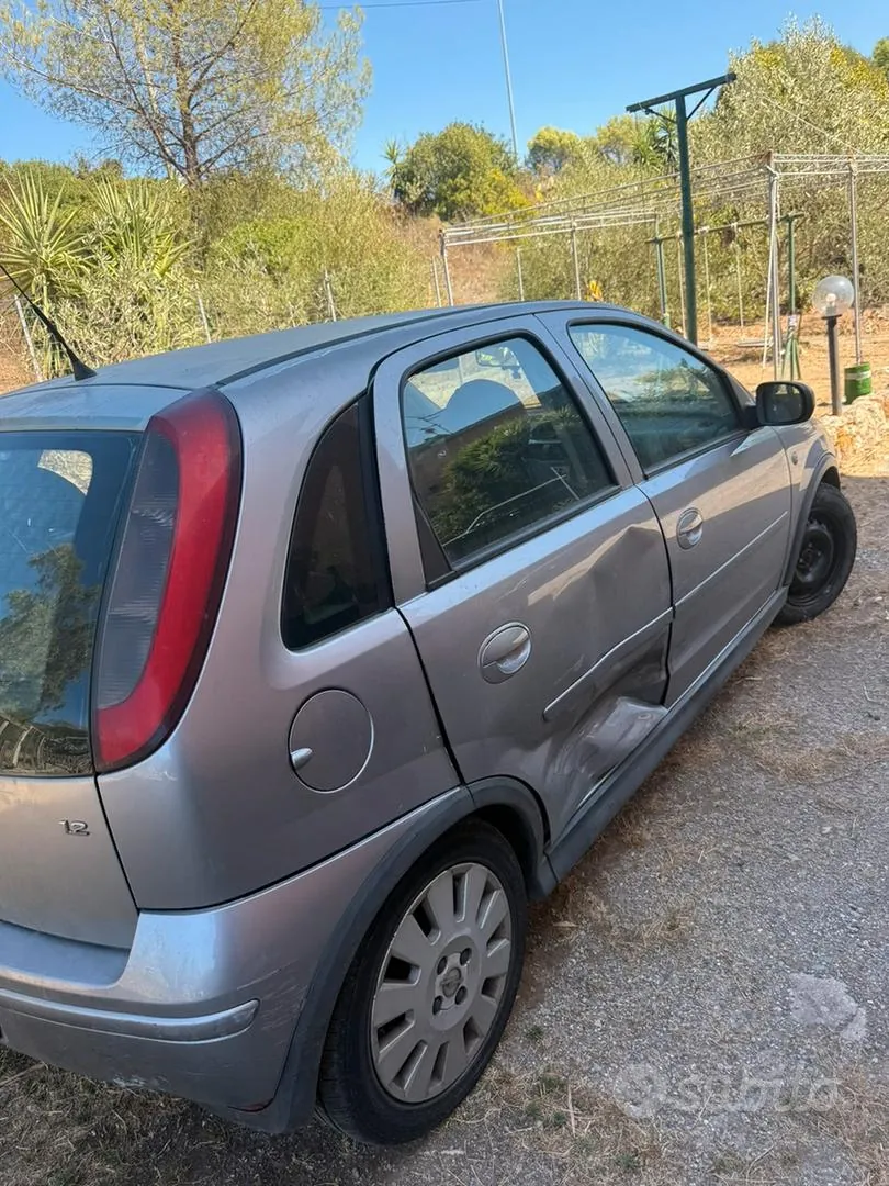 Opel Corsa 2004 photo 4