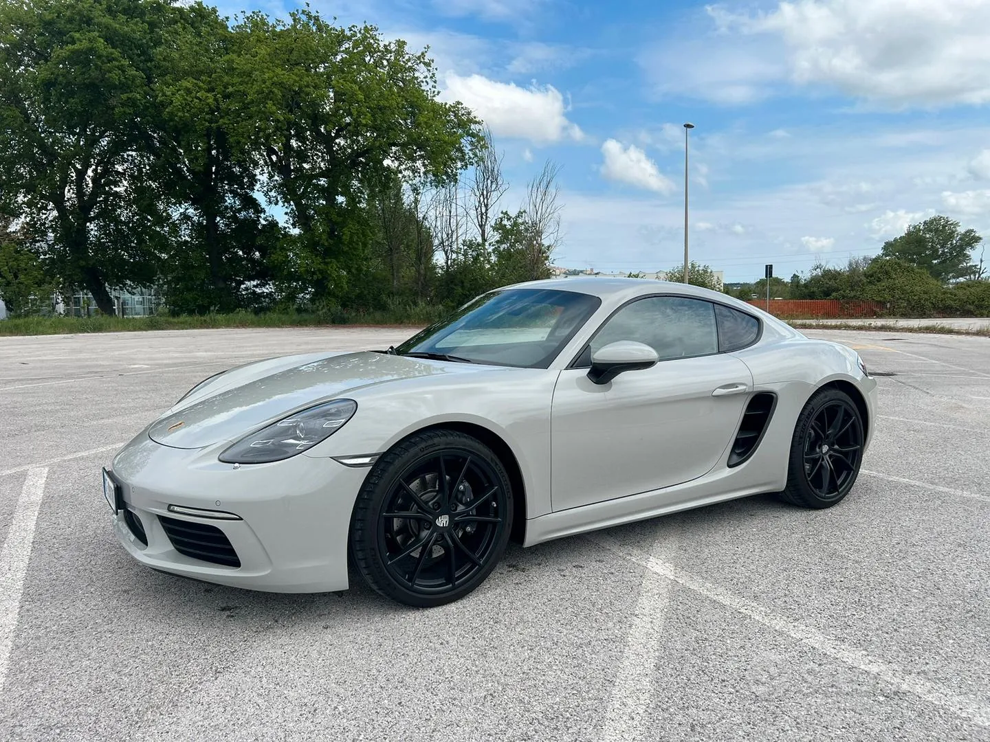 Porsche 718 Cayman