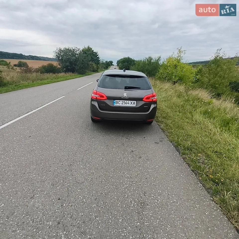 Peugeot 308 2014 photo 5