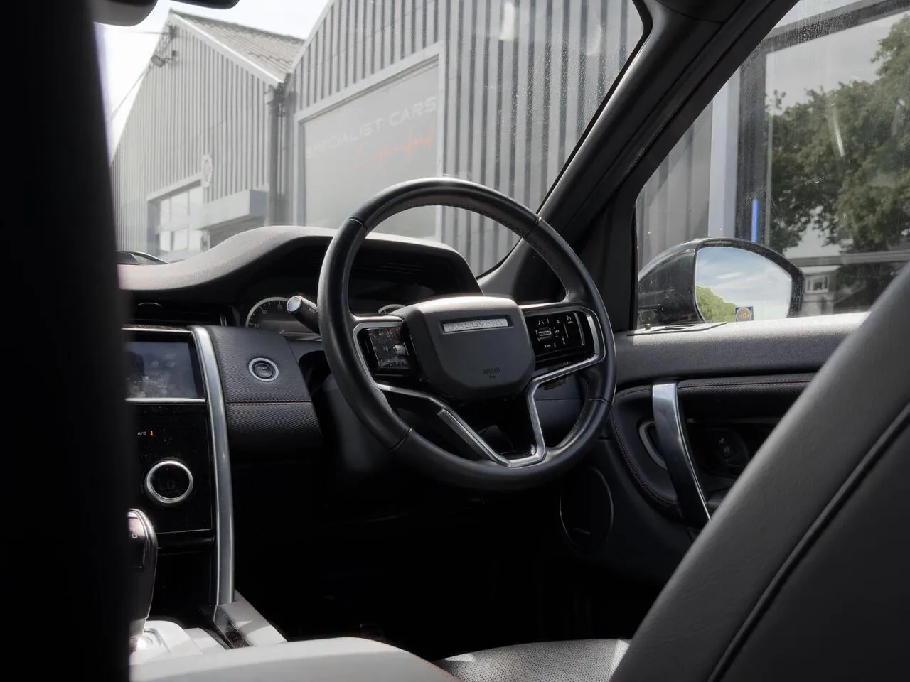Land Rover Discovery Sport 2022 photo 3