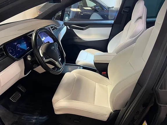 Tesla Model X 2017 photo 5