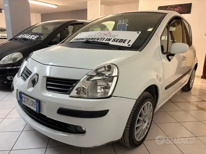 Renault Modus 2005 photo 2