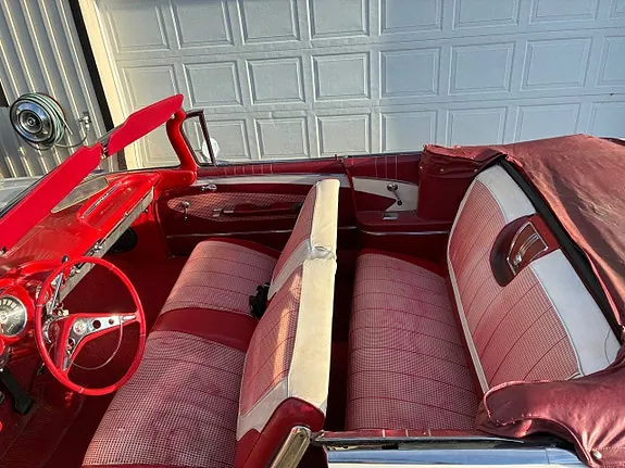 Chevrolet Impala 1960 photo 2