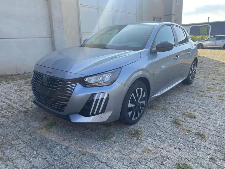 Peugeot 208 2026 photo 2