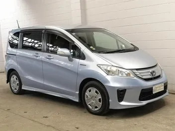 Honda Freed 2012 photo 2