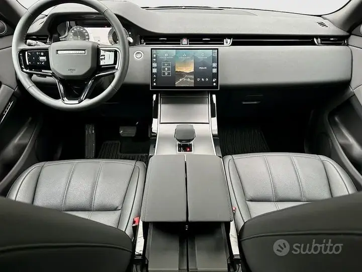 Land Rover Evoque 2025 photo 4