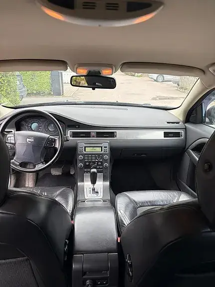 Volvo V70 2009 photo 4
