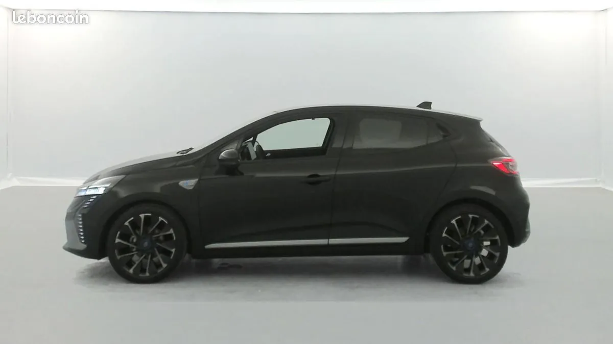 Renault Clio 2025 photo 2