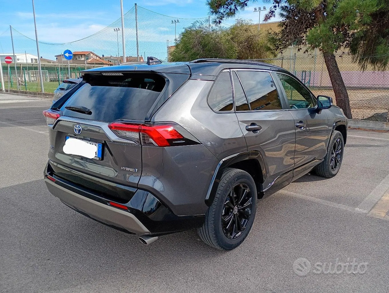 Toyota Rav4 2023 photo 3