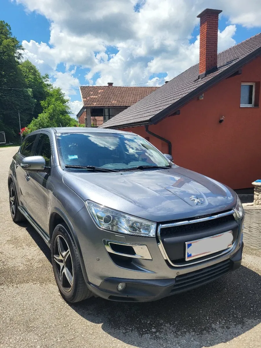 Peugeot 4008