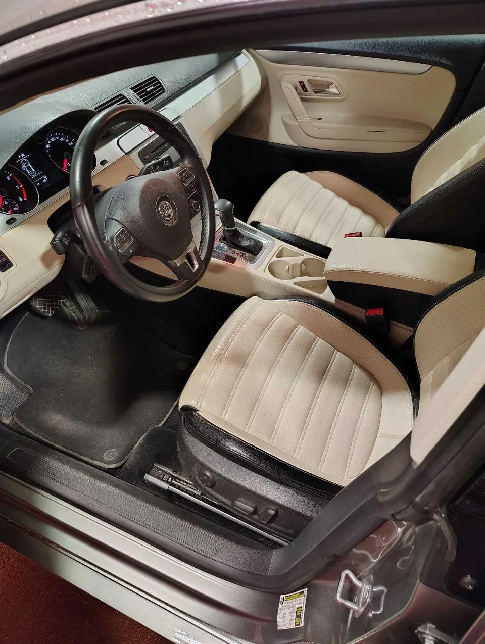 Volkswagen Passat 2009 photo 5